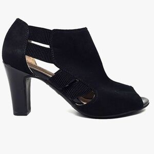 Life stride women’s Cadenza black city dress shoes fabric upper soft system 7.5M